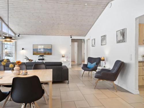 Holiday Home Erene - 850m from the sea by Interhome in Hvorup Klit