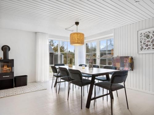 Holiday Home Elizabeta - 175m from the sea by Interhome in Hals