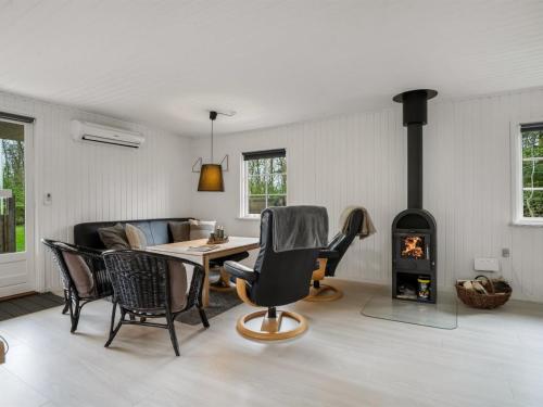 Holiday Home Jobst - 600m to the fjord by Interhome in Roslev