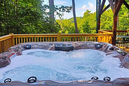 Hot Tub, Fire Pit, Views, Starlink Wi-fi in Jonathan Creek