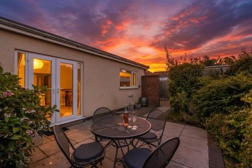 Seven Space - Applegarth House, 3 Bed Bungalow in Thorpe St Andrew North West