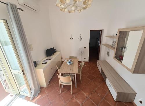 Instalaciones, La casa del Villaggio in Messina