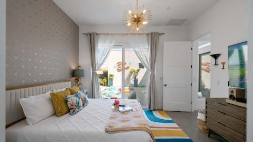 P S Chic Escape - image 4