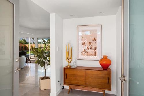 Mid - Century Retreat in Palm Springs, USA