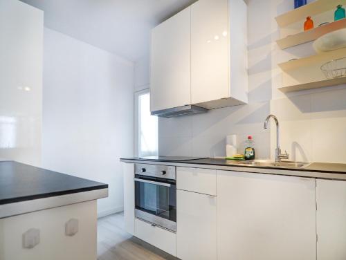 Warm Sands Apartment by Hello Homes Sitges - image 3