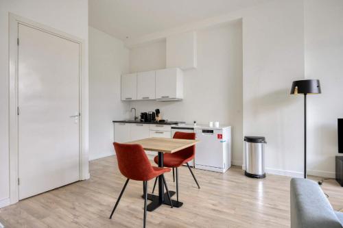 Modern & Bright Apartment in Central Rotterdam, Rotterdam (photo 8)