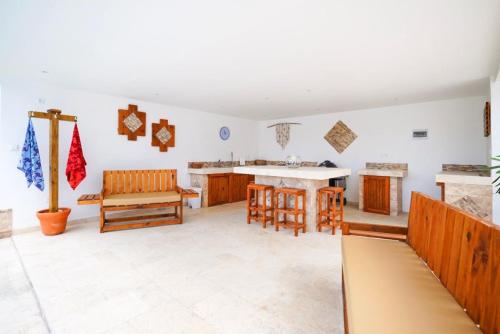 Cocina, Tropical Tranquility in Tera Kora