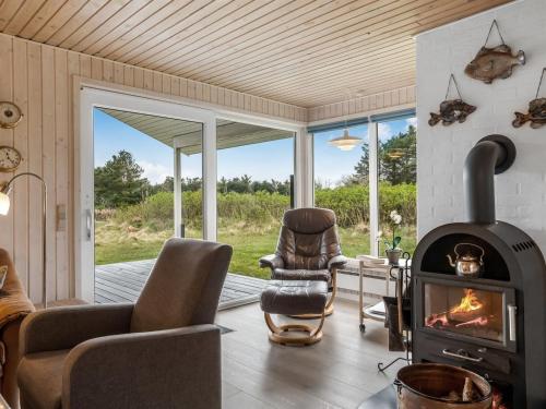 Holiday Home Conny - 350m from the sea by Interhome in Lokken