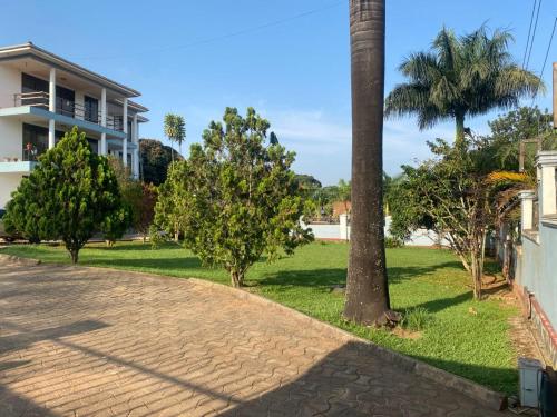7 John Babiha Rd Residence