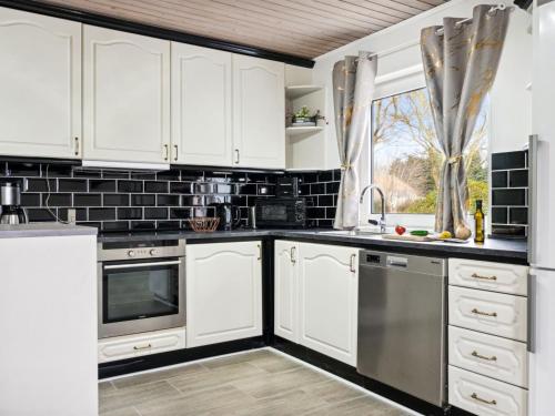 Holiday Home Elara - 300m from the sea by Interhome in Thyholm