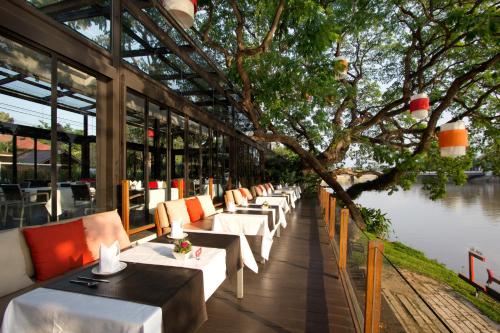 レストラン, ラリンジンダ ウェルネス スパ リゾート (RarinJinda Wellness Spa Resort) in チェンマイリバーサイド