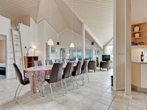 Holiday Home Sighwaldi - 900m from the sea by Interhome in Vejers Strand