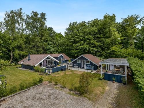 Holiday Home Fenna - 30km from the sea by Interhome