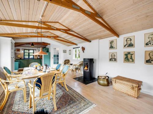 Holiday Home Aviaya - 350m from the sea by Interhome in Oksby