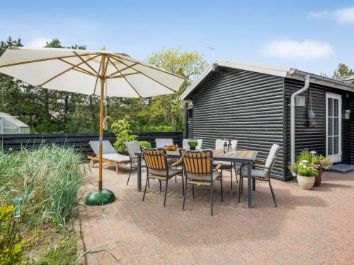 Holiday Home Aviaya - 350m from the sea by Interhome in Oksby