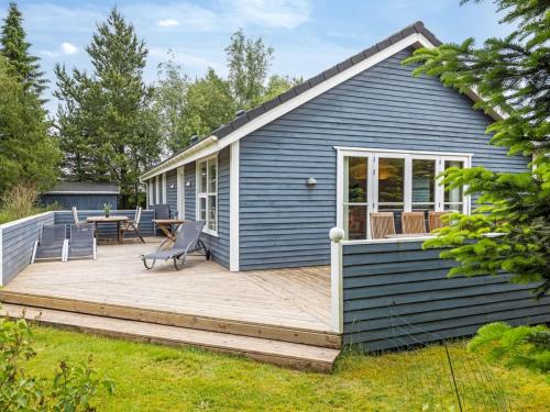 Holiday Home Felina - from the sea by Interhome in Hou