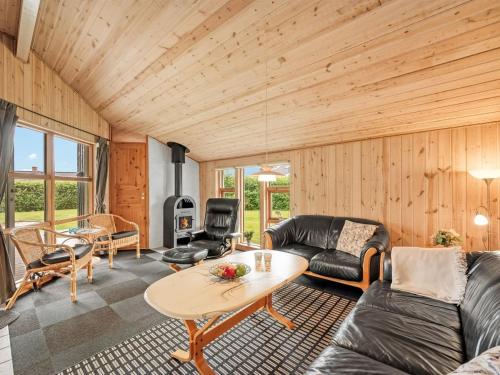 Holiday Home Åsa - 500m to the fjord by Interhome (Holiday Home Asa - 500m to the fjord by Interhome) in สกาเวน