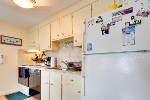 Provincetown Getaway with Pool - on Cape Cod Bay! - image 11