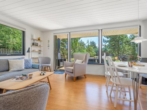 Holiday Home Dorit - 900m from the sea by Interhome in Vaeggerlose