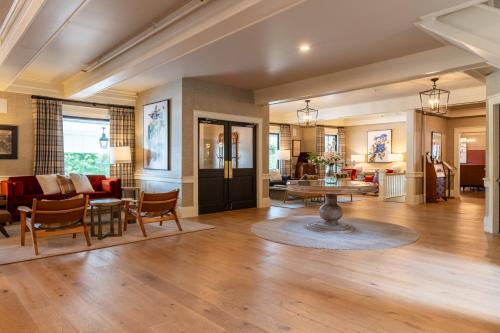 大堂, 老鷹山高爾夫俱樂部酒店 (Eagle Mountain House and Golf Club) in 新漢普郡傑克遜 (NH)