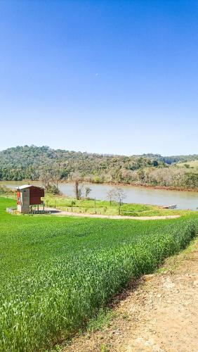 Cabana Romântica com Hidro e vista do Lago (Cabana Romantica com Hidro e vista do Lago) in Machadinho