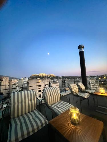 Aelis Suites in Psyrri - Rooftop Access & Acropolis View, Athens