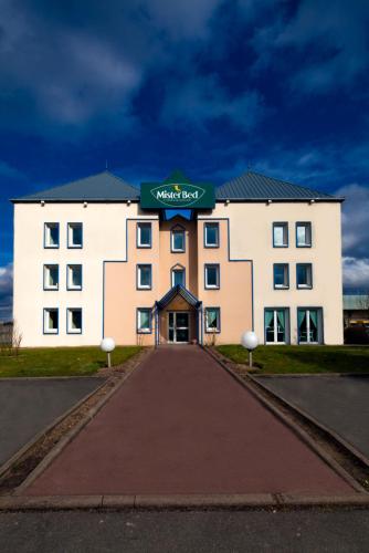 Mister Bed Saran Hotel in Saran