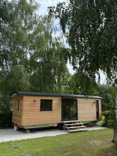 A szálláshely kívülről, Maringotka Zdenička (Maringotka Zdenicka) in Petrovice U Susice