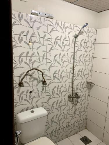 Comfortable Studio In Bahria town Islamabad - image 11