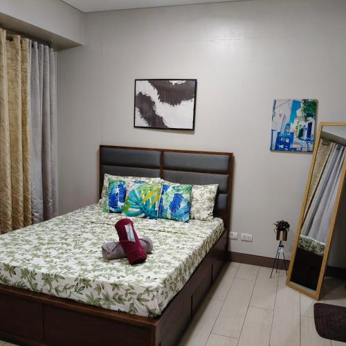 LDN Secret Crib 5K- Two Palm Tree, Manila