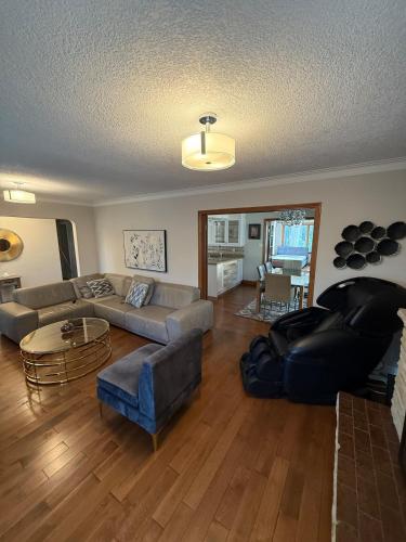 Spacious 5-Bedroom House in Thornhill, Vaughan