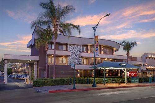 Best Western Plus Park Place Inn - Mini Suites in Anaheim, USA