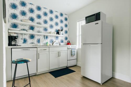 New & Blue - 2 blocks to the beach, Pompano Beach (zdjęcie 7)
