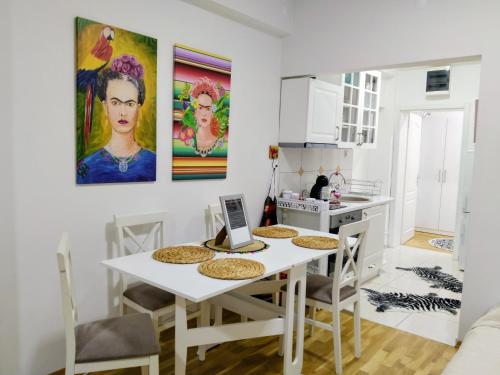 Frida Apartment in Sveti Stefan