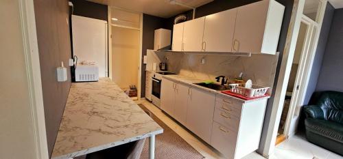 3 bedrooms with 6 single beds, Västerås (foto 5)