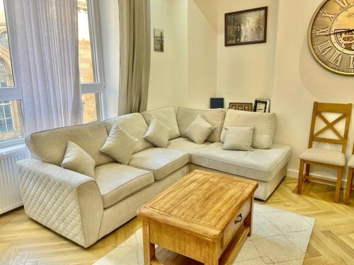 Three bedroom Apartment In Glasgow City Centre, Glasgow (Foto 8)