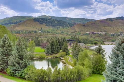 Sauna and Ski Shuttle Access Mtn-View Condo in Avon