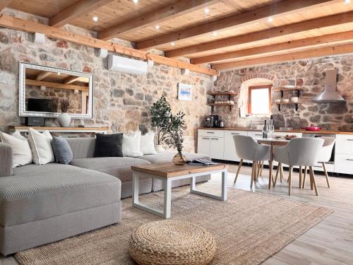 Casa Rustivéra - Island Hvar (Casa Rustivera - Island Hvar) in Vrbanj
