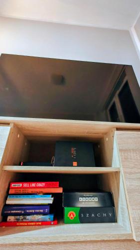 WYPOSAŻONY APARTAMENT, 10 KM szlakiem na Śnieżkę, otoczony górami i spokojem