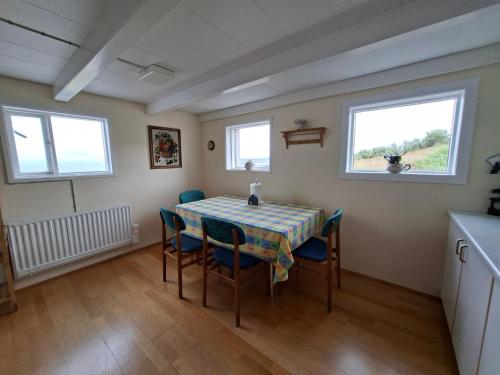 Hvítserkur Guesthouse (Hvitserkur Guesthouse) in Tjarnarbrekka