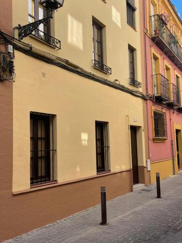 RT74 Calle Rodrigo de Triana con opción de parking, Seville (photo 6)