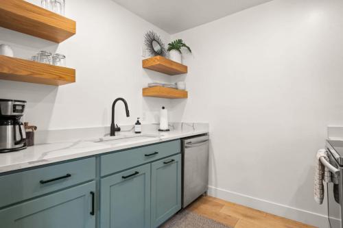 Near Downtown Stylish 2BR With Amazing Patio - #2 in Moab, USA