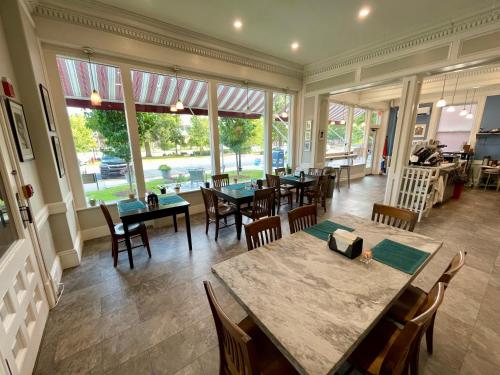 The Brandon Inn - image 12