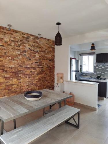 Hermosa Residencia en Oaxtepec in เปเดรกัล