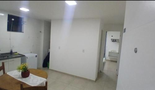 Apt com Varanda 2 qdras Praia Pontal near Bola Oito Snooker Bar