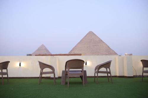 Retaj Pyramids View