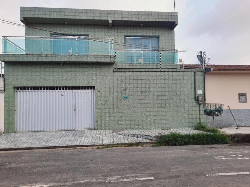 Linda casa 2 andares para 7 pessoas