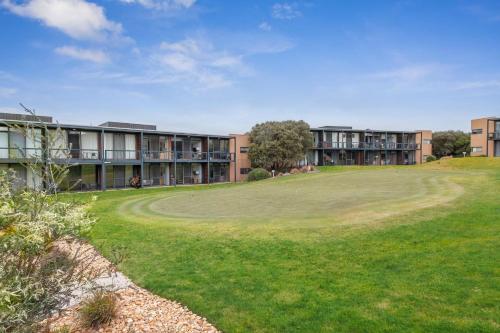 Fingal 1BR Sleeps 5 Apartment 28, Golf ,Beach, Hot Springs in Fingal