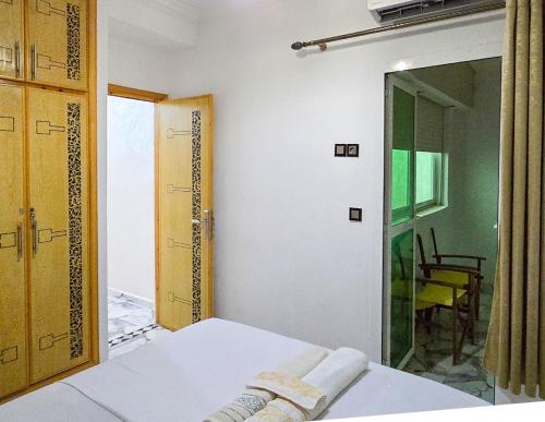 2 bedrooms, 4 beds