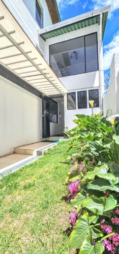 전망, Altamira Apart Suites in 루미팜바